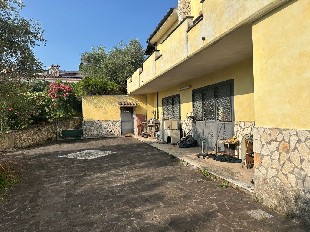 favolosa-villa-con-dependance